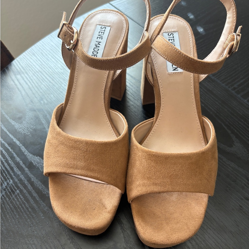 Steve Madden Tan Block Heel Sandals